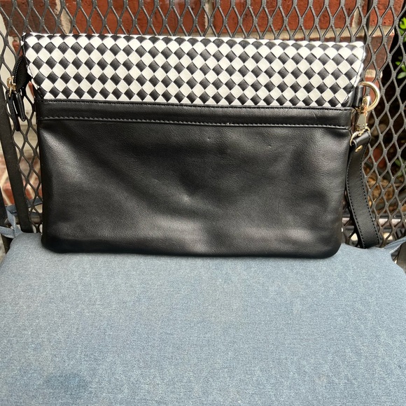 EUC Aldo Clutch/Wristlet in Black/White and Gold-toned accents. - Picture 2 of 6